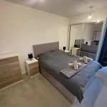 Modern 1-Bedroom Apartment In Wembley Park